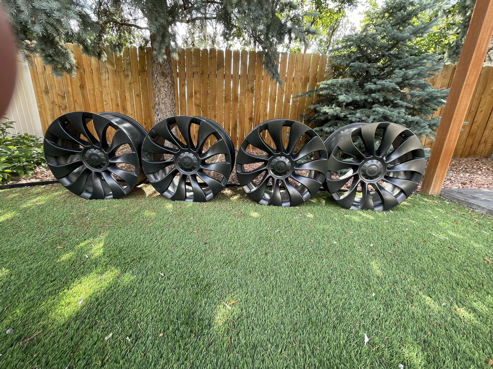 Main image 6
