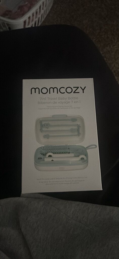 Momcozy 7in1 Travel baby bottle