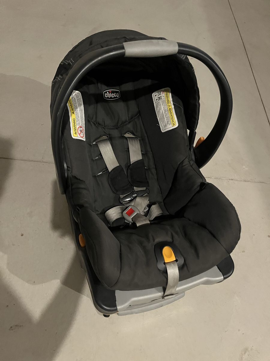 Chicco Baby Car Seat Carrier