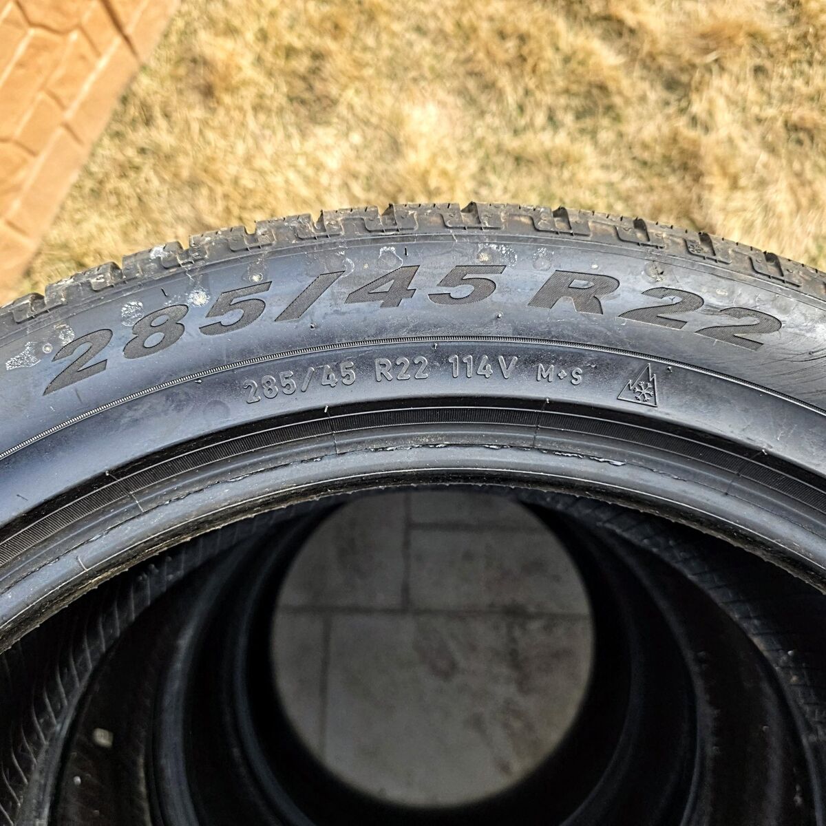 P285/45R22 Pirelli Scorpion Winter tires 285 45 22