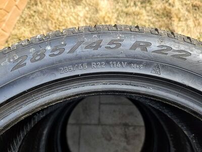 P285/45R22 Pirelli Scorpion Winter tires 285 45 22