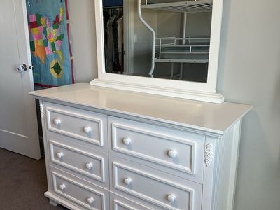 White Wood Dresser with Mirror - 6 Drawers, Classic Style
