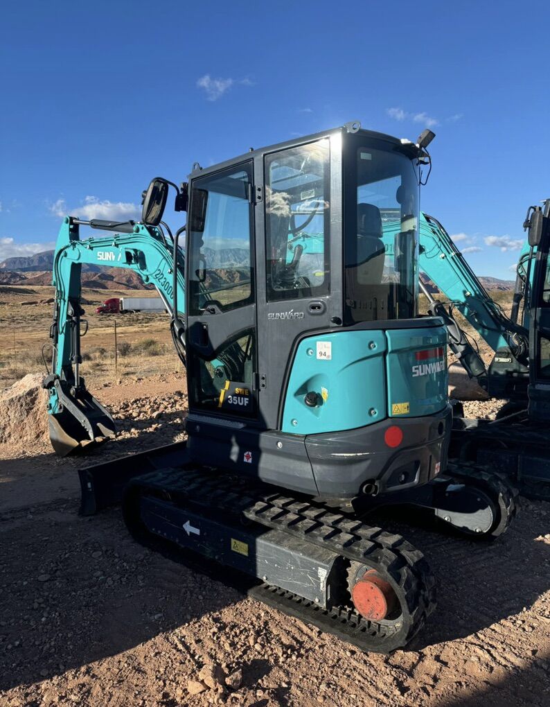 2023 Sunward Mini-X 35UF