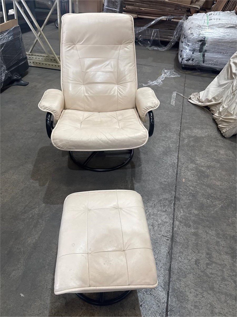 Vintage Chairworks Leather Lounge & Ottoman