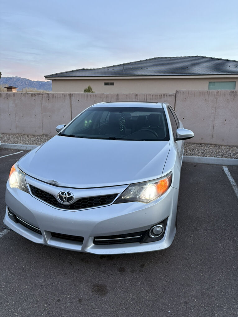 2014 TOYOTA CAMRY SE