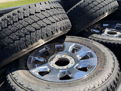 F250 F350 Ford Superduty 8/170 20”wheels and tires 275/65r20