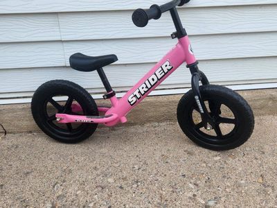 balance bike, strider, pink, excellent condition