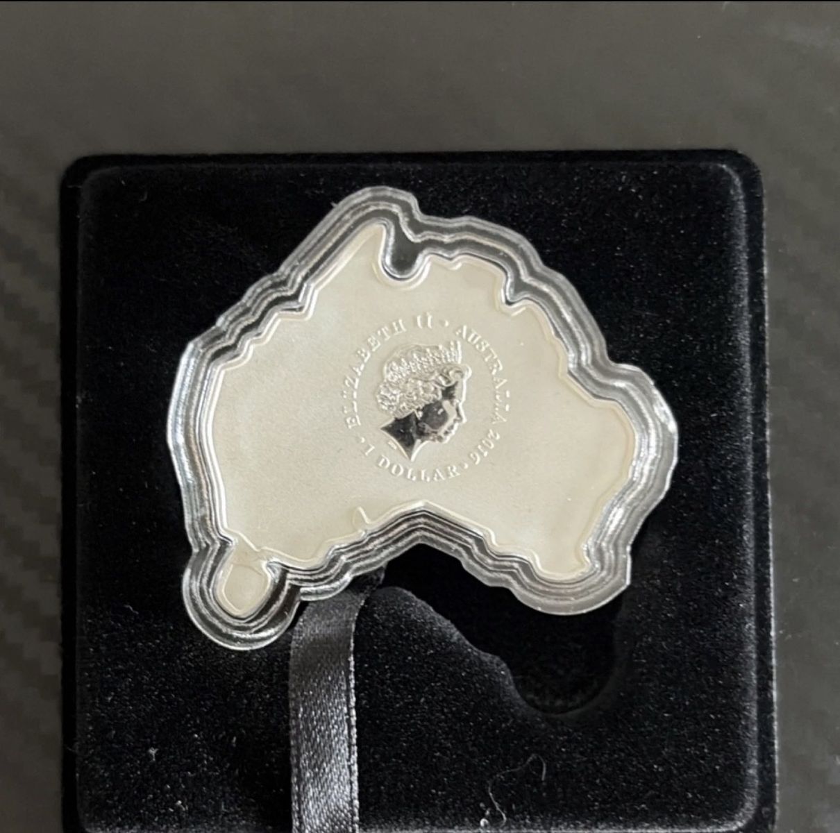 Main image 3