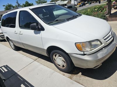 2002 Toyota Sienna Minivan