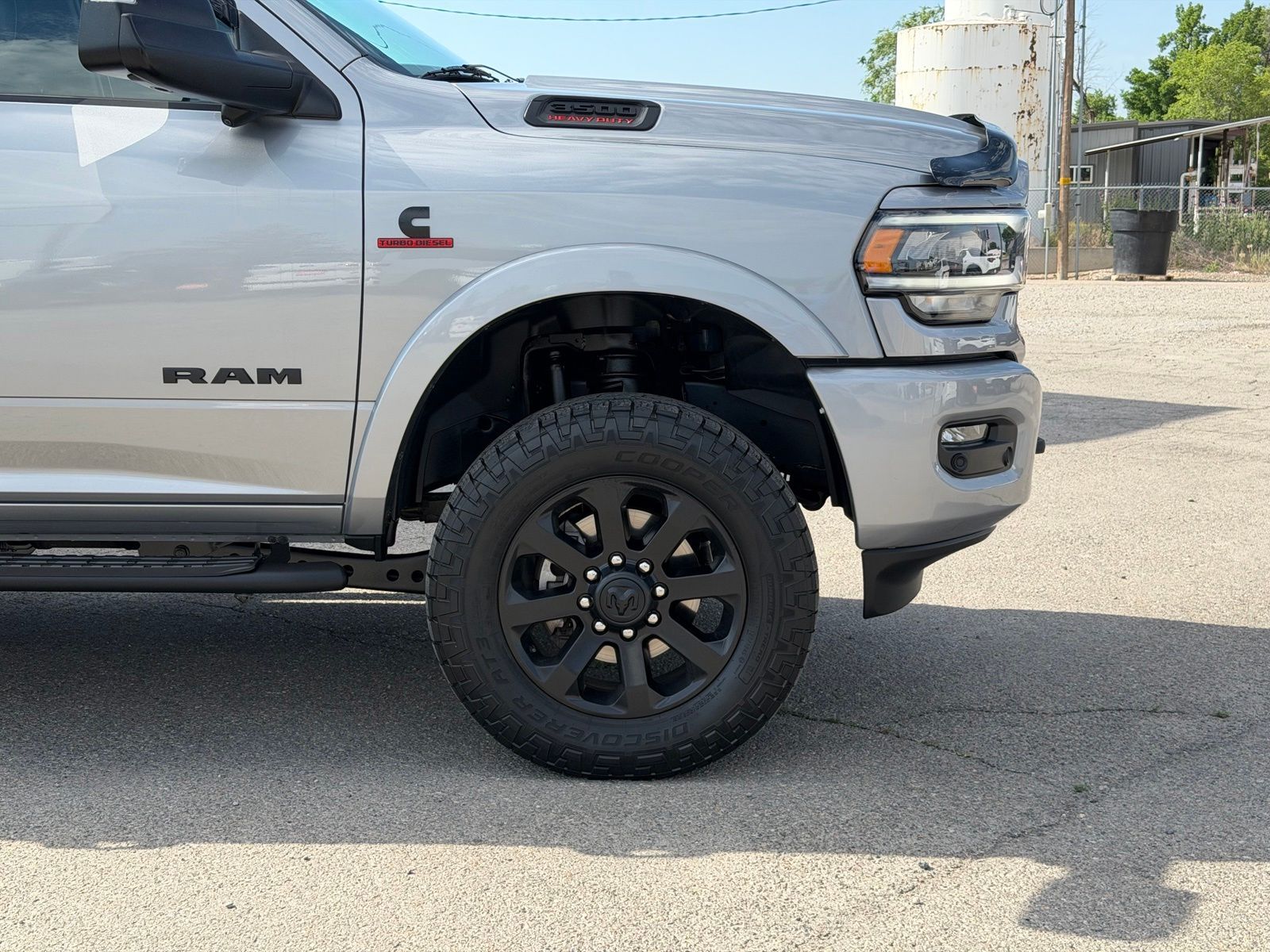 Main image 4
