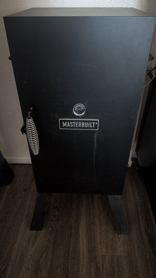 Masterbuilt Smoker Upright $25 obo