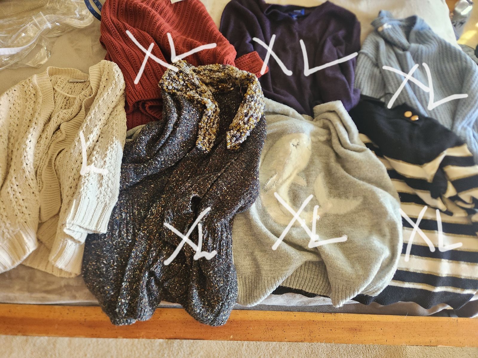 LOT 7 sweaters size XL/14, name brands