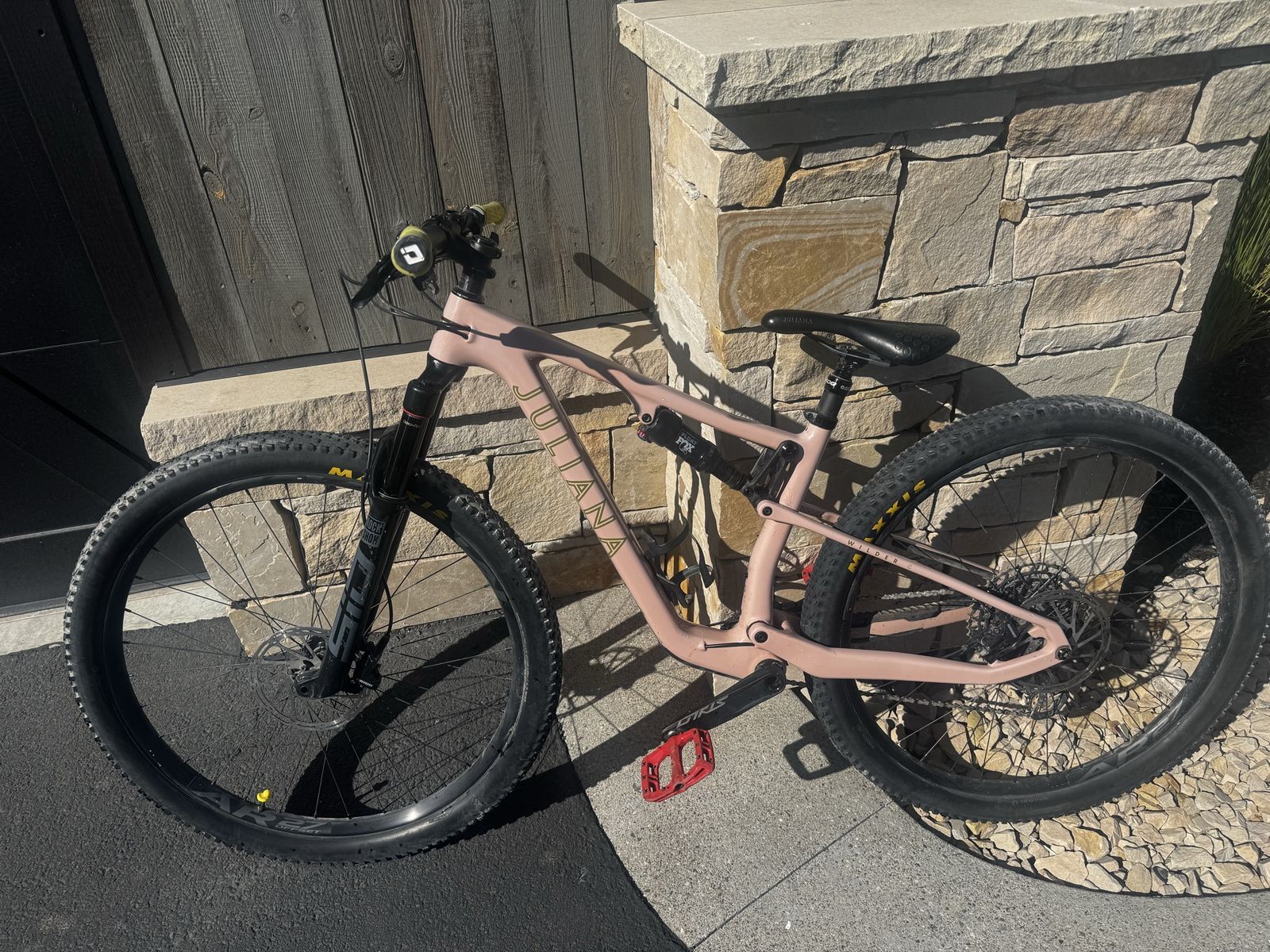 2024 Juliana Wilder Carbon C R TR Full Suspension Mountain Bike - Size S, 29" Wheels, Pink