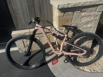 2024 Juliana Wilder Carbon C R TR Full Suspension Mountain Bike - Size S, 29" Wheels, Pink