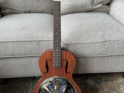 Gretsch G9200 Boxcar Roundneck Resonator Guitar