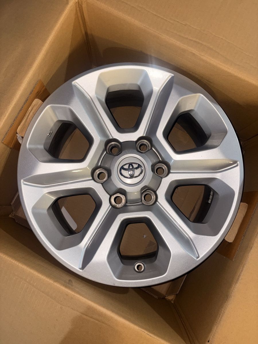 LIKE-NEW 2022 Toyota 4Runner SR5 Premium 17" Rims (Set of 4) + Spare & Lugs