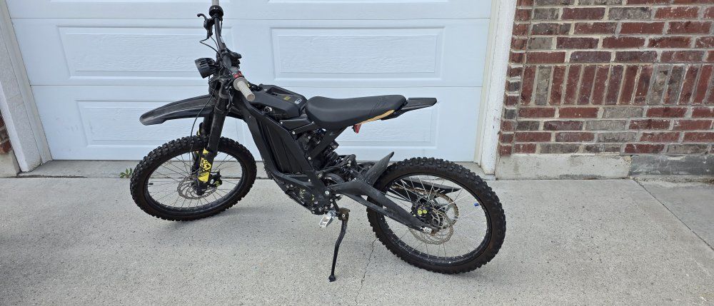 Sur Ron Light Bee X Electric Dirt Bike - Black, Excellent Condition, Off-Road Ready