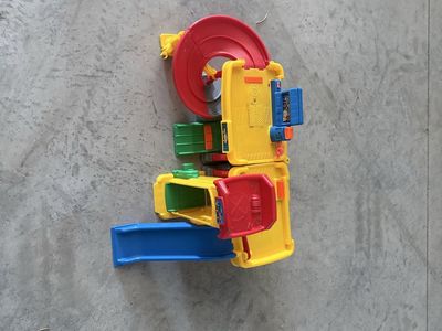 Free!! Fisher-Price Little People Take Turns Skyway Car Track Toy Play Set