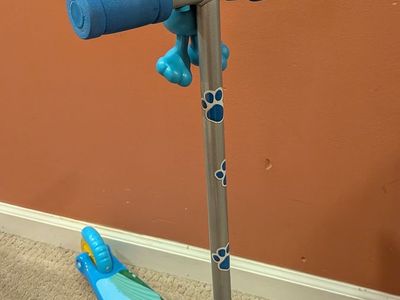 Blues Clues toddler scooter
