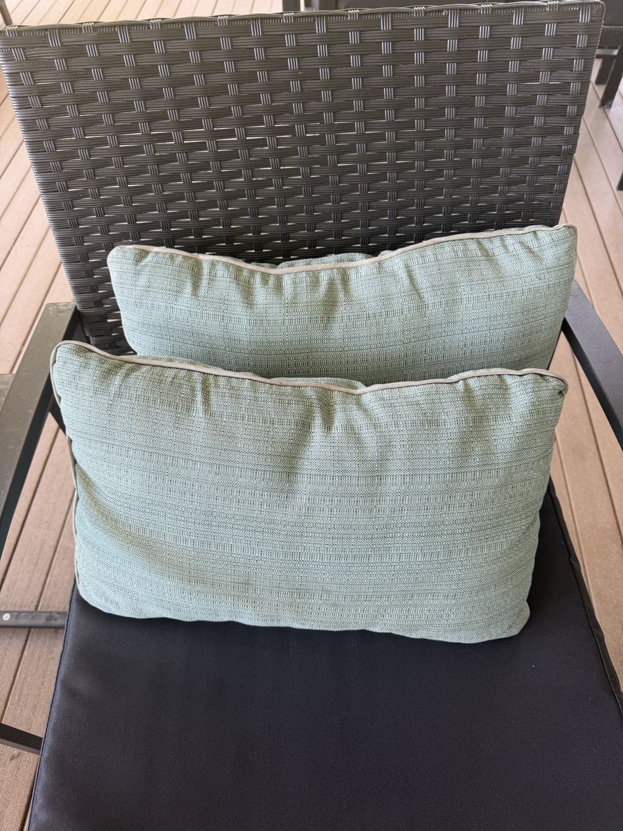 Pair of Outdoor Patio Pillows Light Green/Teal Woven Texture Lumbar Support