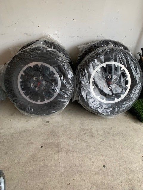 Toyota 4Runner TRD used Tires and Wheels.