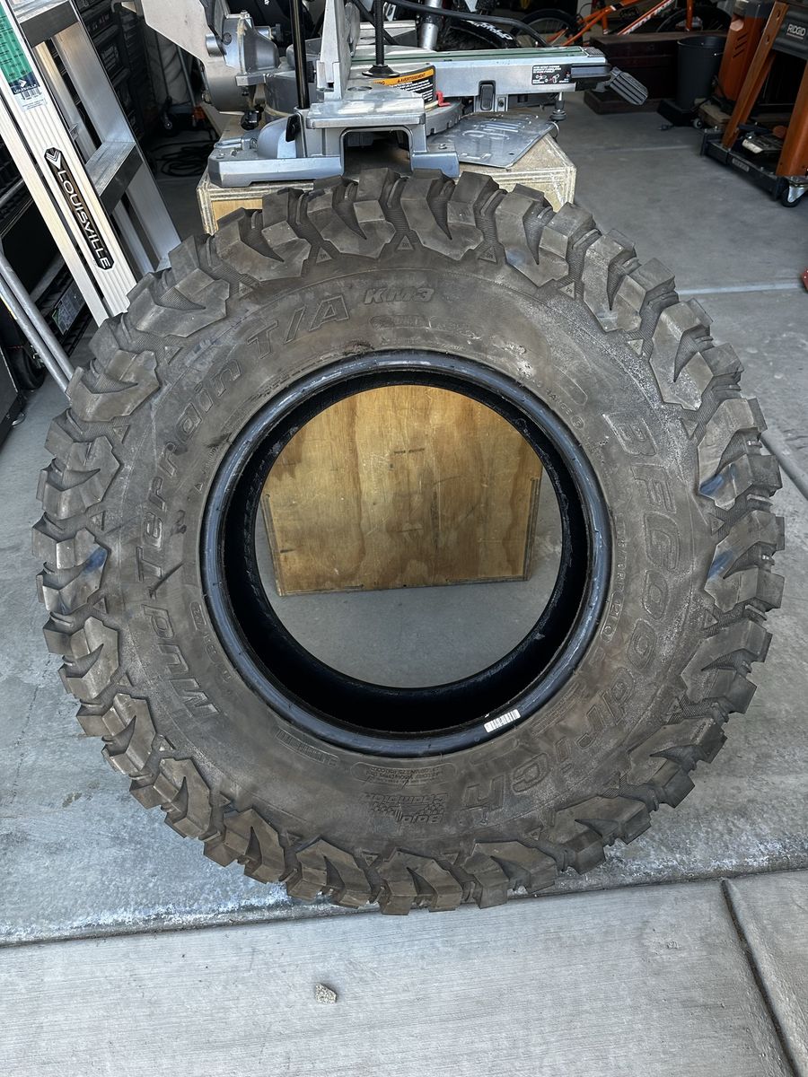 BFGoodrich M/T 315/70/R17 KM3