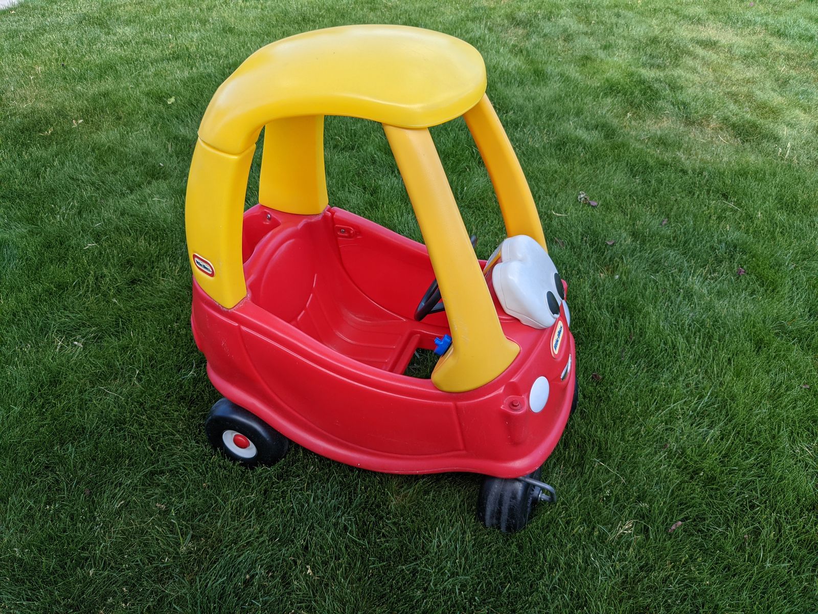 Little Tikes Cozy Coupe