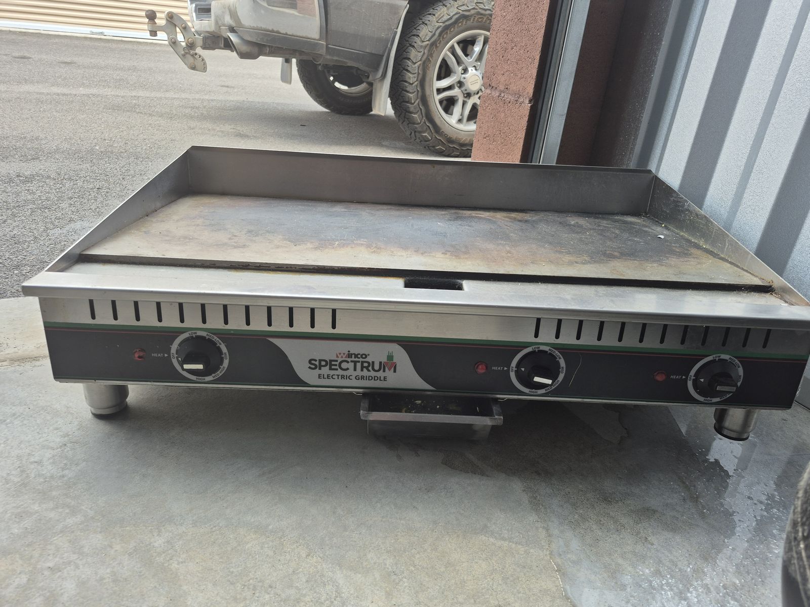 WinCo EGD-36M spectrum electric grill