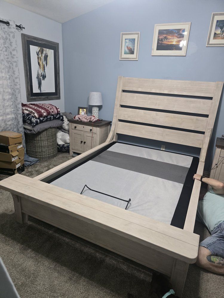Queen Bed Frame - Spruce Ridge