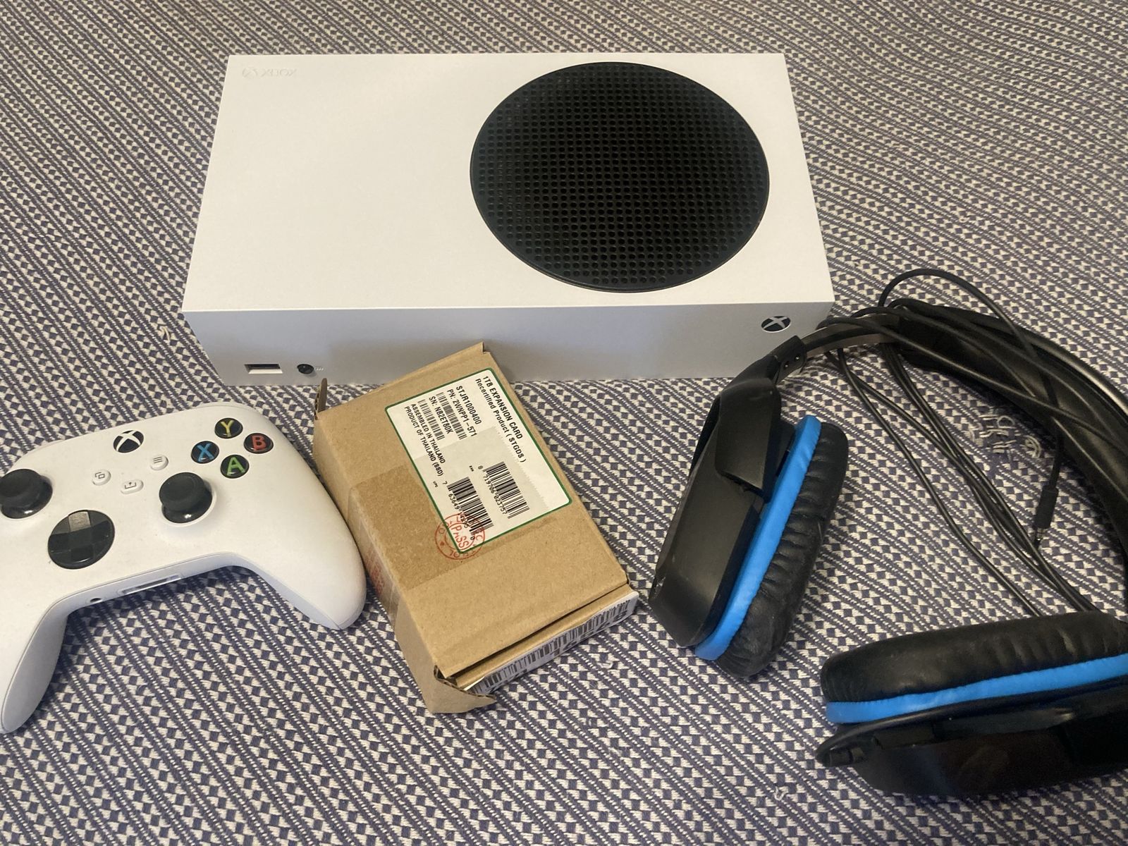 Xbox Series S Bundle