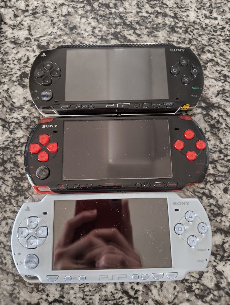 psp 2000 with games
