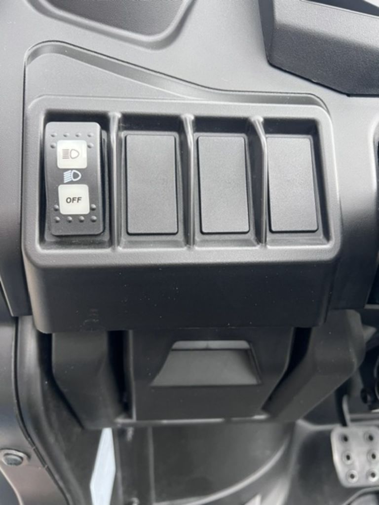 Main image 7