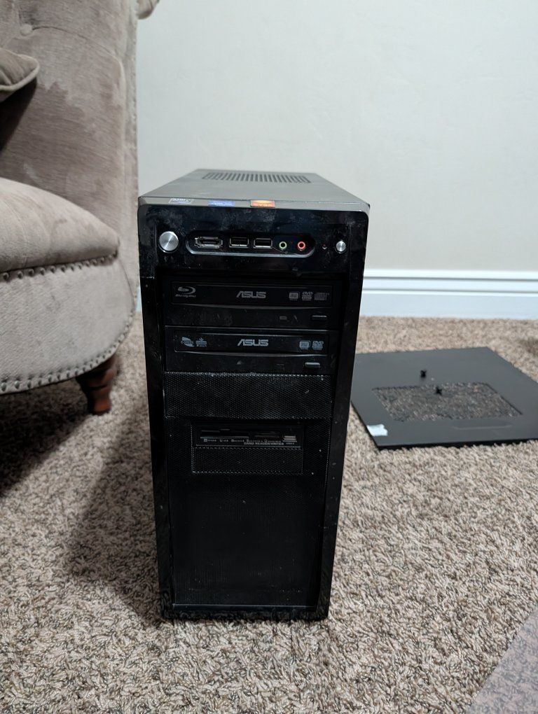 Black Computer Case w/ASUS MB