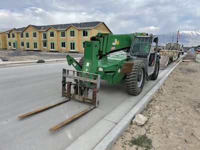 10K Reach Telehandler Forklift For Rent!