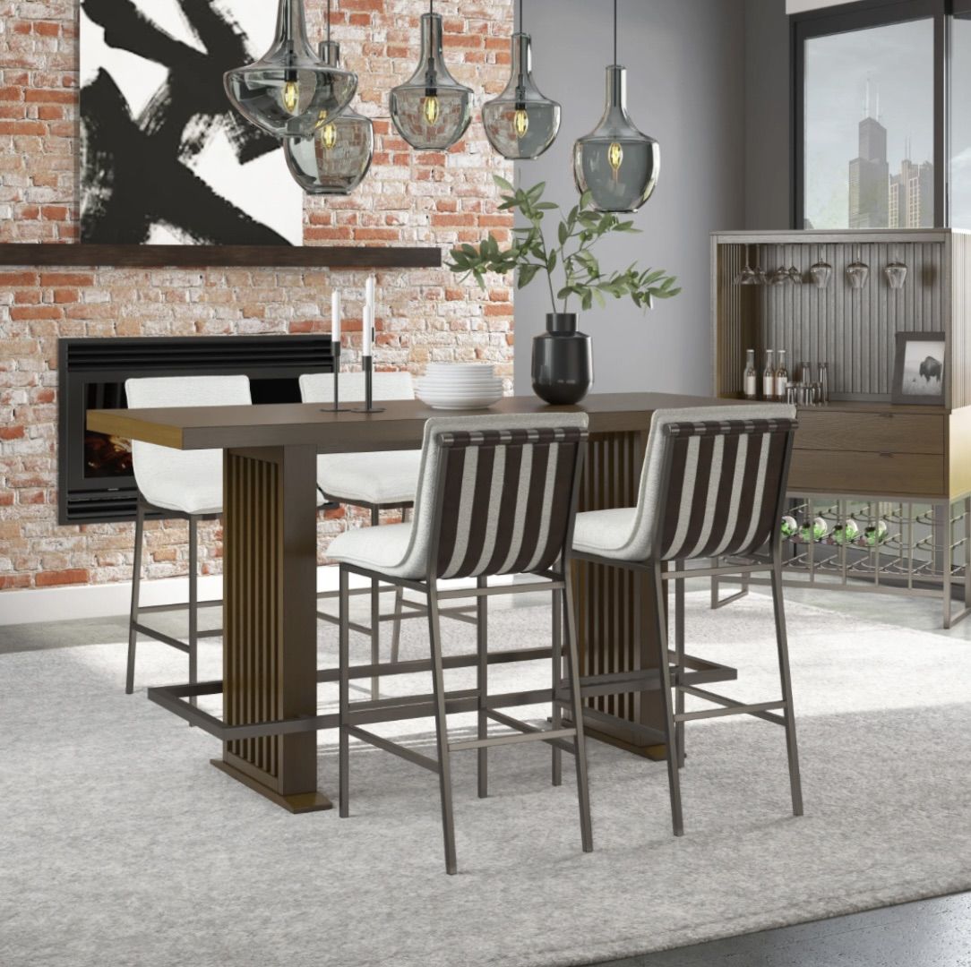 Bar Height Table Excellent Condition!