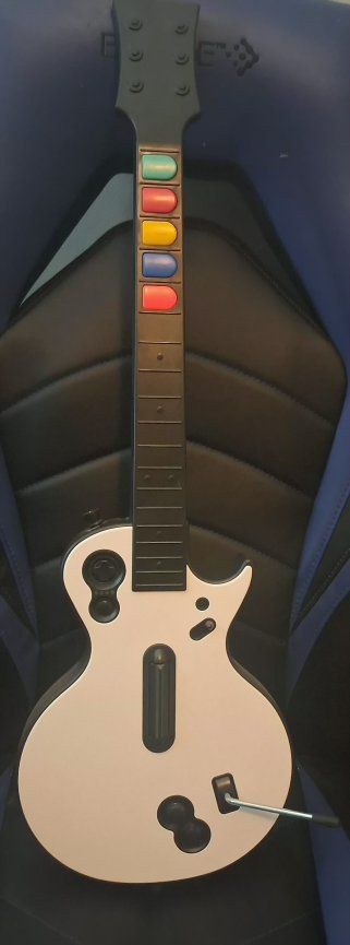 Main image 4