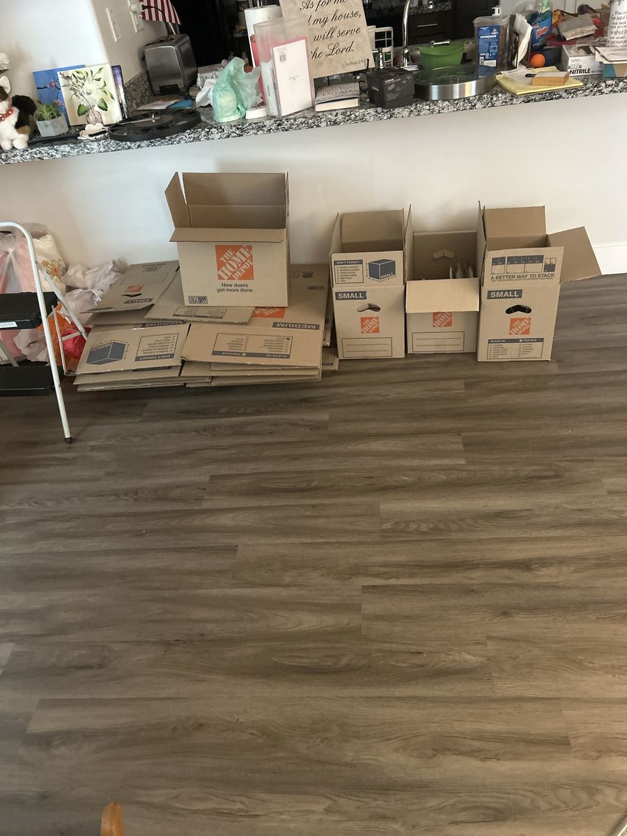 Home Depot Moving Boxes - 5 Medium, 20 Small