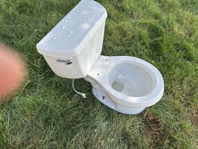 Kohler White Two-Piece Toilet with Tank and Bowl