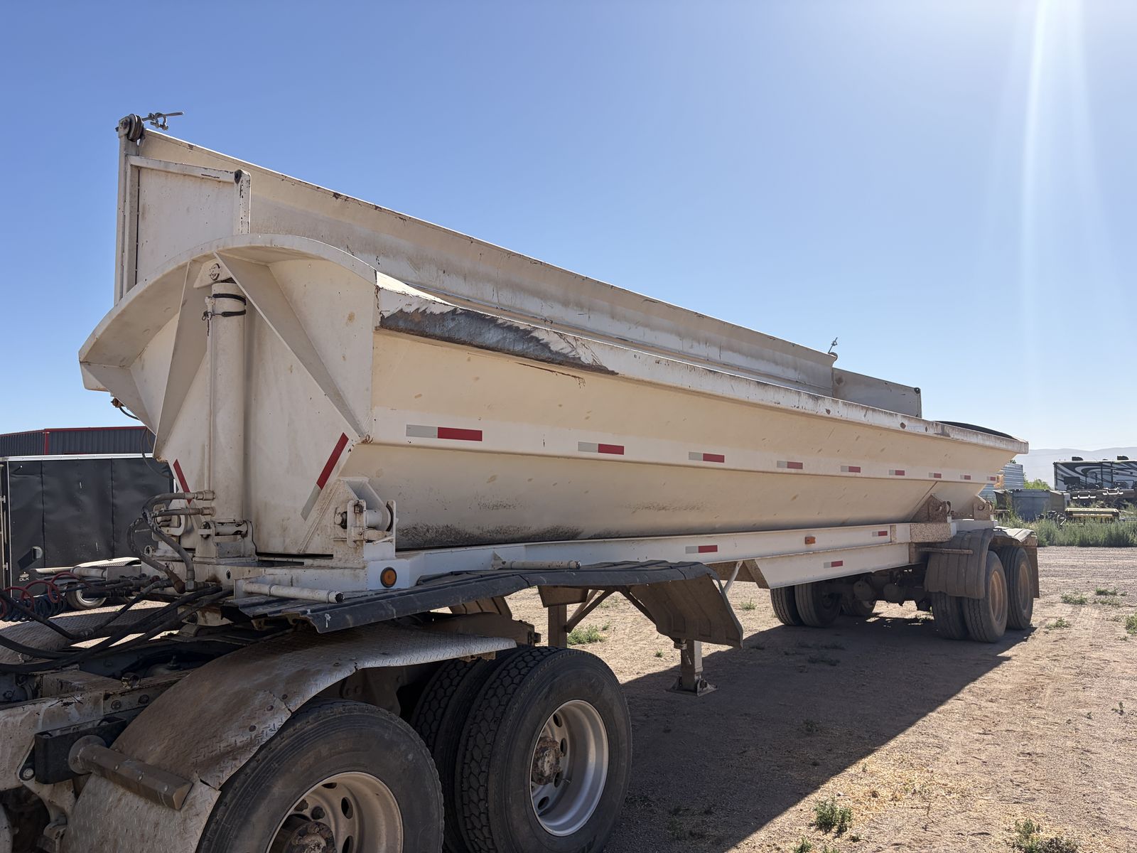 Tandem Axle Side Dump with Ross's Forage Side Extensions