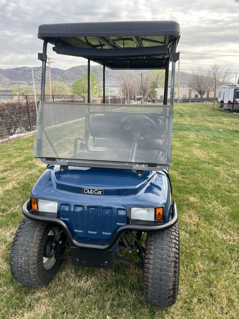 2016 Electric Club Car Precedent 6 Passenger