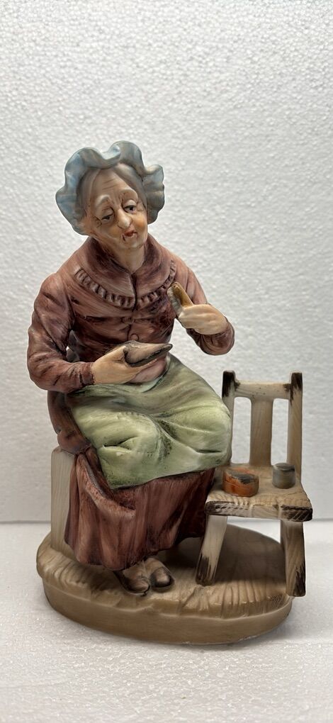 Vintage Norleans Japan 6.5 Old Lady Shoe Polishin