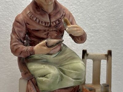 Vintage Norleans Japan 6.5 Old Lady Shoe Polishin