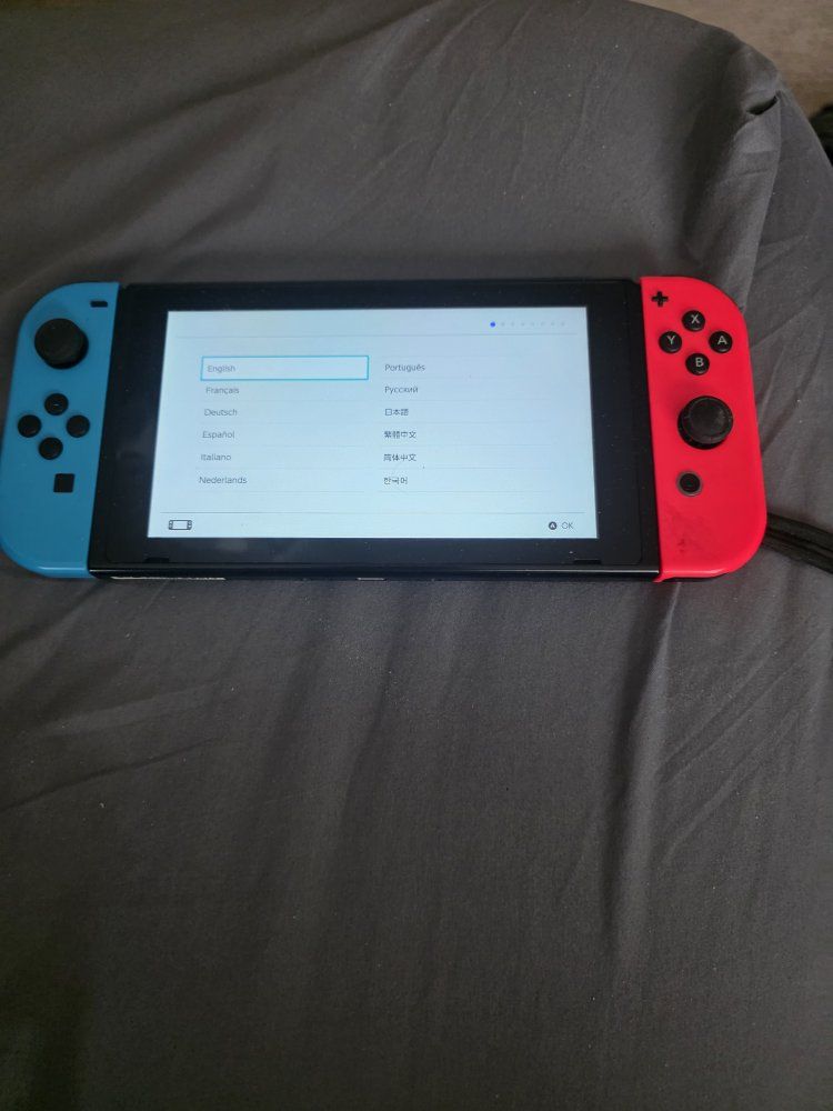 Nintendo switch plus five games