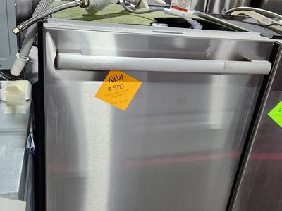 STUNNING BRAND NEW! BOSCH 800 SERIES STAINLESS STEEL DISHWASHER