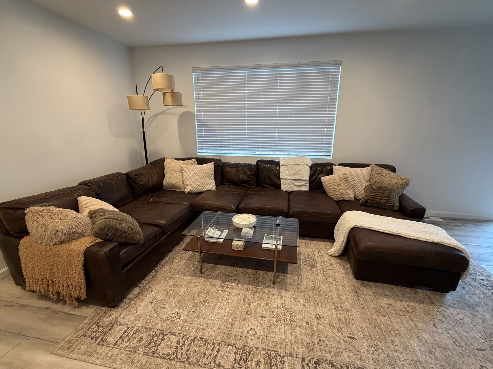 USA Premium Leather U-Shaped Sectional. Top-Grain, Made in Utah, Seats 9