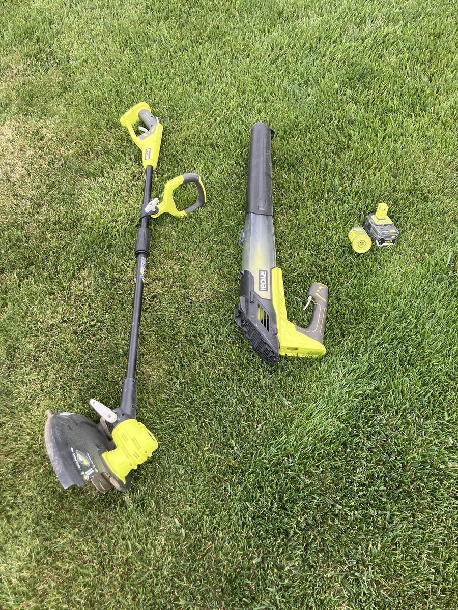 Ryobi ONE+ 18V Cordless String Trimmer/Edger & Leaf Blower Combo Kit w/ Battery & Charger