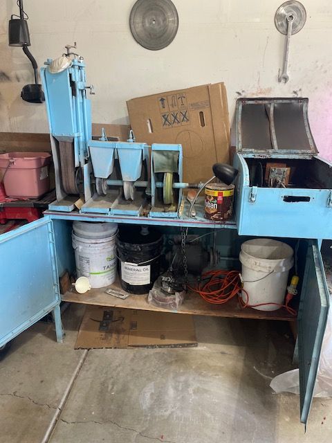 Lapidary Rock Saw with Sanding belt & polish wheels