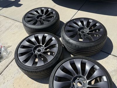 Tesla Model 3 21” wheels and tires