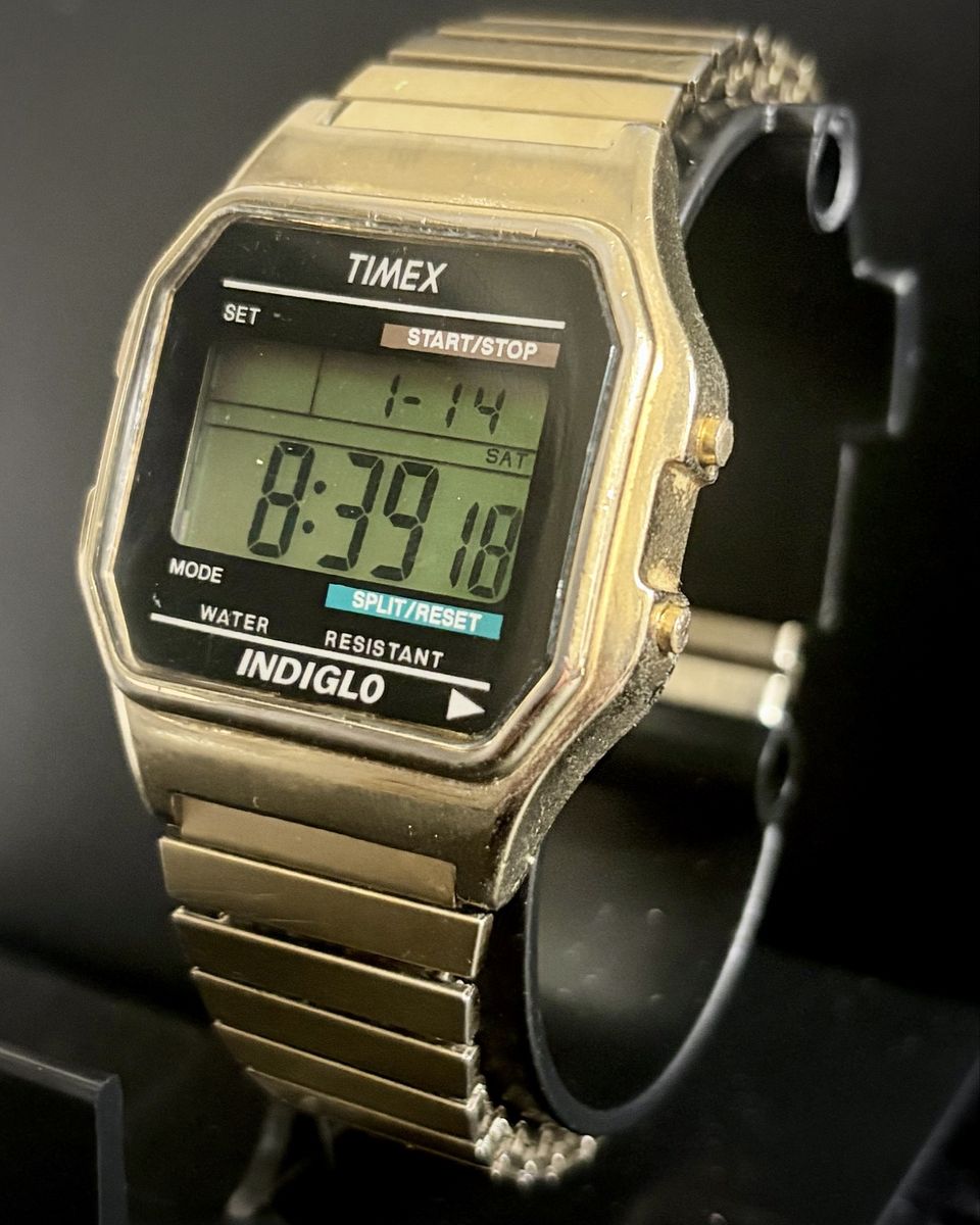 Timex Indiglo 739 H7 Mens Watch 35mm Gold Tone Digital Expansion Band New Battery