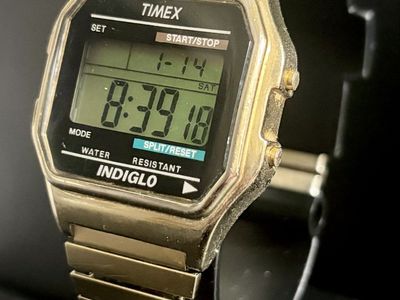 Timex Indiglo 739 H7 Mens Watch 35mm Gold Tone Digital Expansion Band New Battery